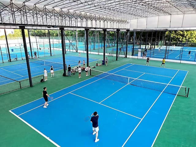 Sports Court Retractable Canopy